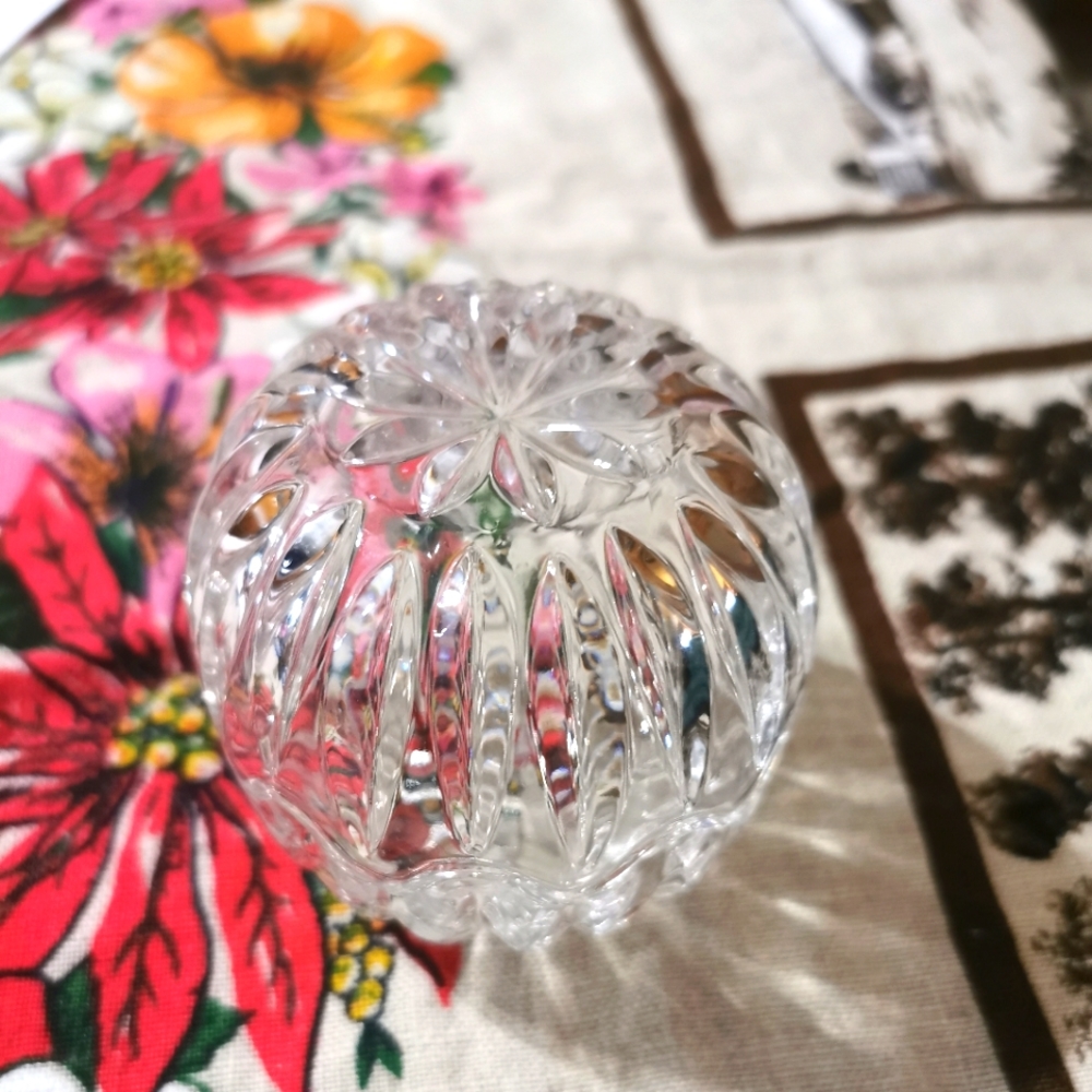 Vintage crystal trinket box